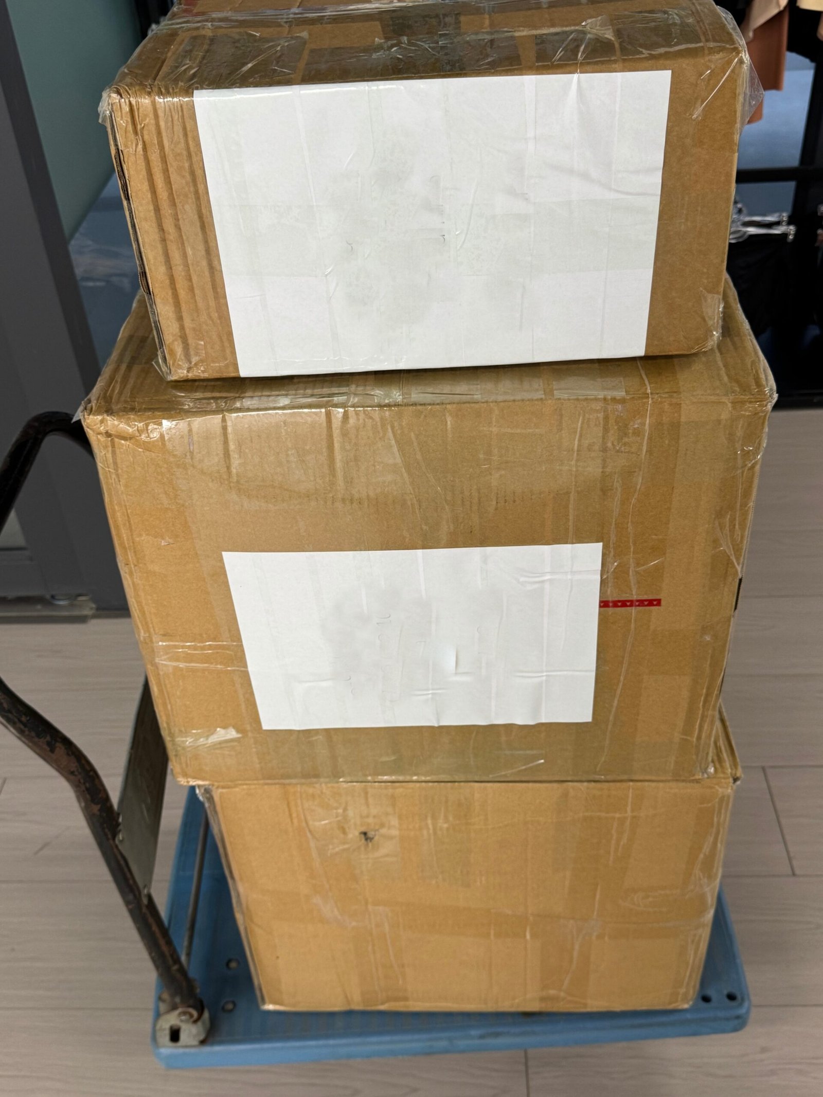 Streamlined Communication for Lingerie Samples