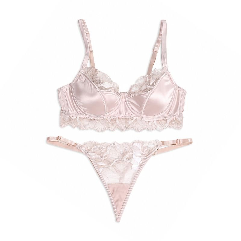 Daily Embroidery Sewn Bra Set